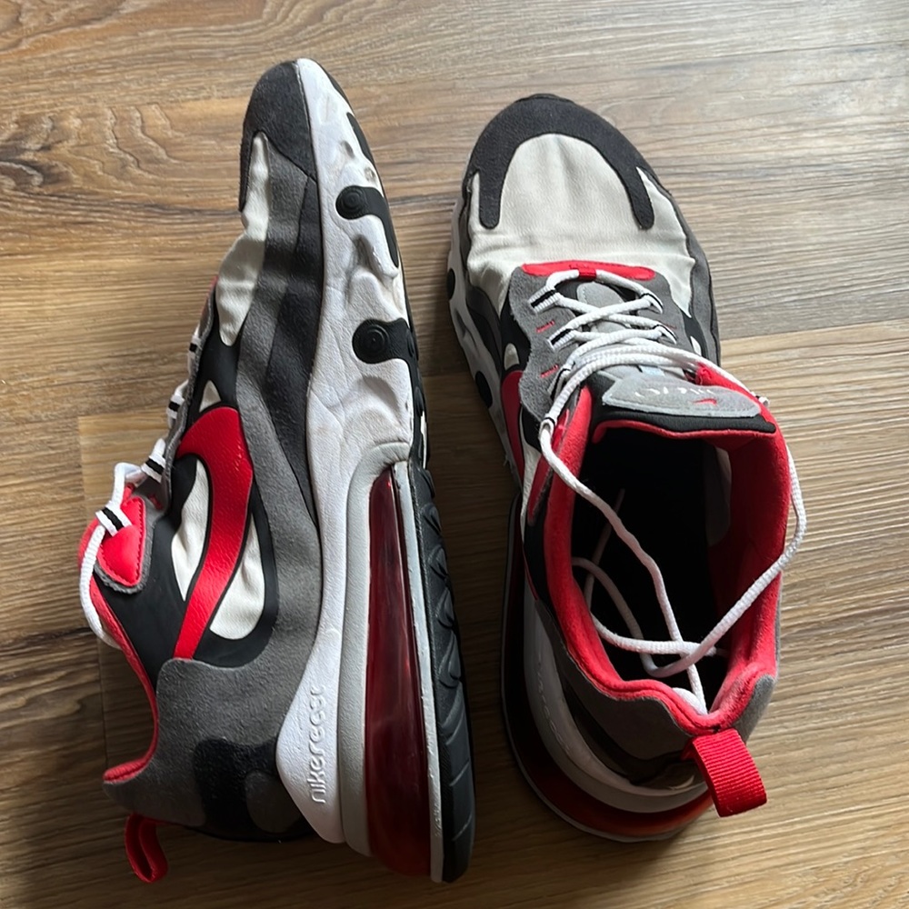 Nike Airmax 270 React